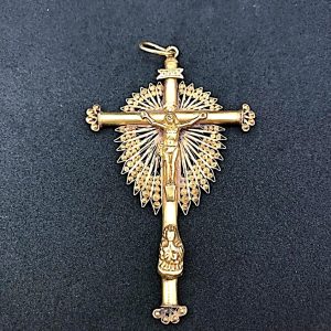 Crucifixo com Resplandor Filigrana