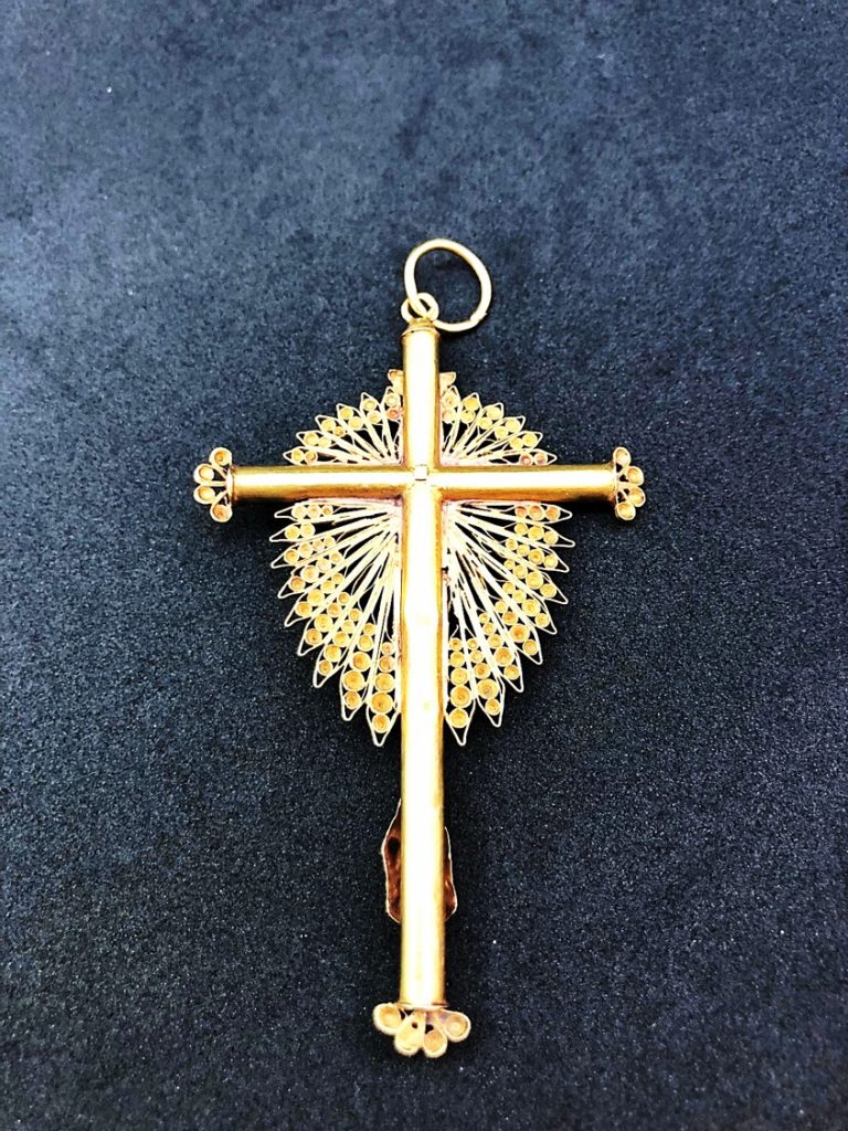 Crucifixo com Resplandor Filigrana - Image 3